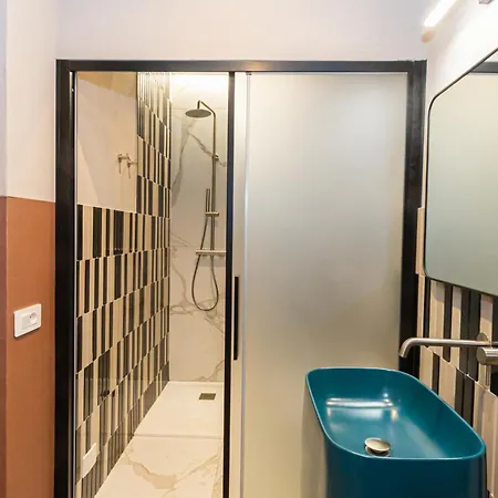 Maison Catalana Rom