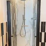 Maison Catalana Gæstehus 4*